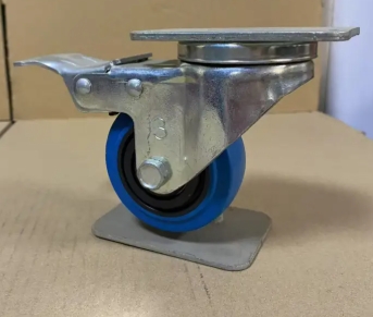 Medium sized casters